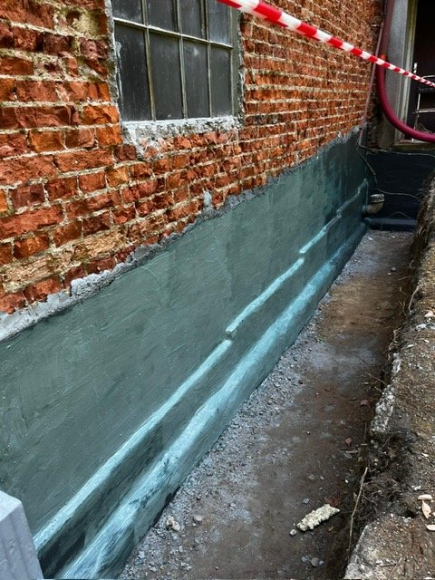 Reference Obnova venkovní svislé hydroizolace - Ústav Soudního Lékařství, Tvrdého 2a, Brno