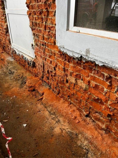 Reference Obnova venkovní svislé hydroizolace - Ústav Soudního Lékařství, Tvrdého 2a, Brno